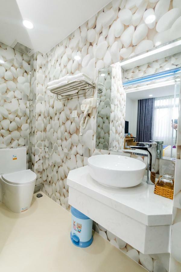 Mai Hotel - Airport Хошимин Экстерьер фото