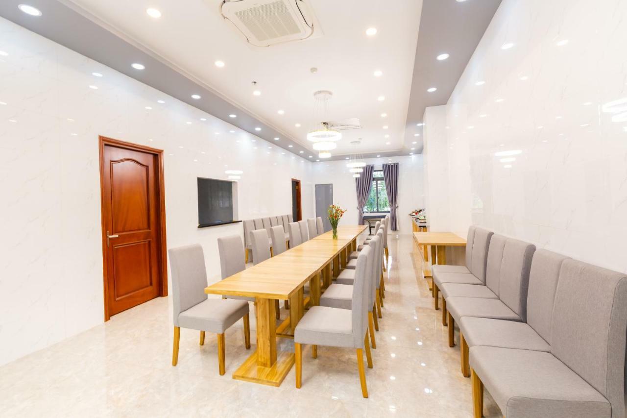 Mai Hotel - Airport Хошимин Экстерьер фото